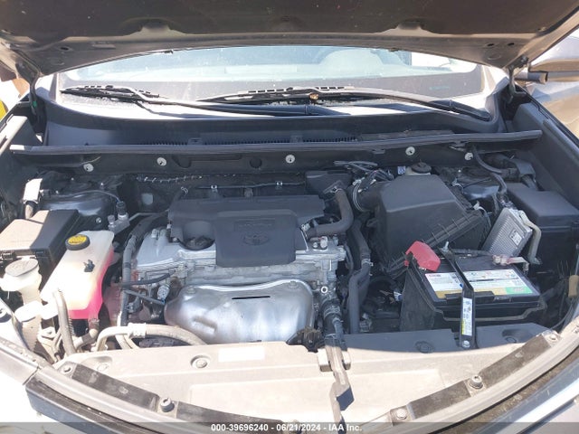 Toyota Rav4 Xle 2018 2T3RFREVXJW811722 Image 10