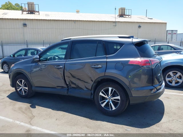 Toyota Rav4 Xle 2018 2T3RFREVXJW811722 Image 14