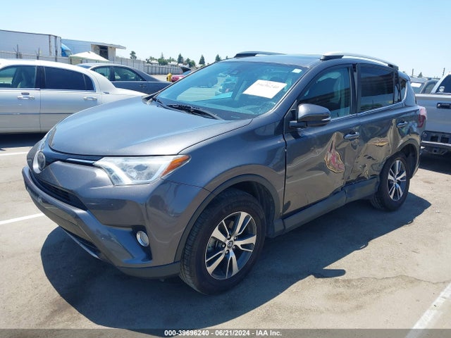 Toyota Rav4 Xle 2018 2T3RFREVXJW811722 Image 2