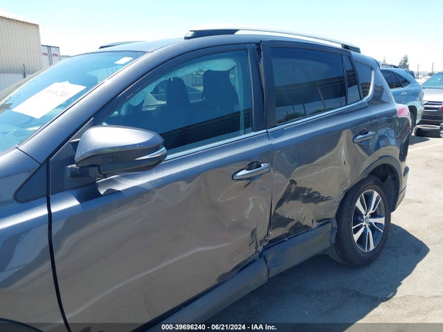 Toyota Rav4 Xle 2018 2T3RFREVXJW811722 Image 6