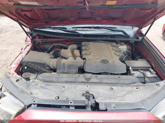 Toyota 4RUNNER SR5 2014 JTEZU5JR8E5065240 Image 10
