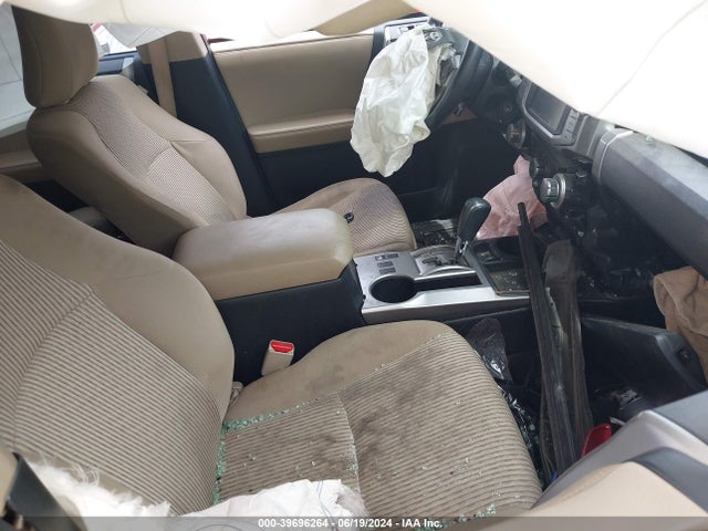 Toyota 4RUNNER SR5 2014 JTEZU5JR8E5065240 Image 5
