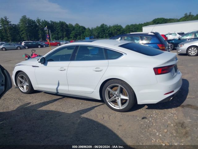 WAUENCF58JA136641 Audi A5 2.0t Premium