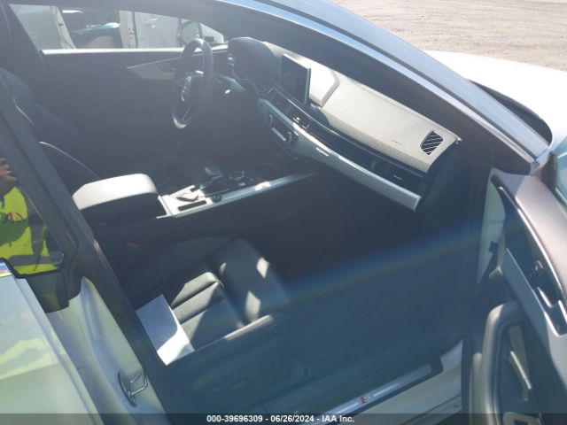 WAUENCF58JA136641 Audi A5 2.0t Premium