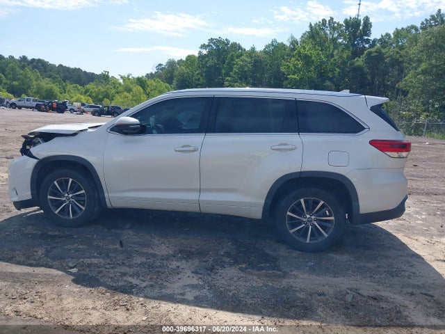 Toyota Highlander Xle 2017 5TDKZRFH7HS517398 Image 15