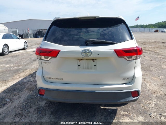 Toyota Highlander Xle 2017 5TDKZRFH7HS517398 Image 17