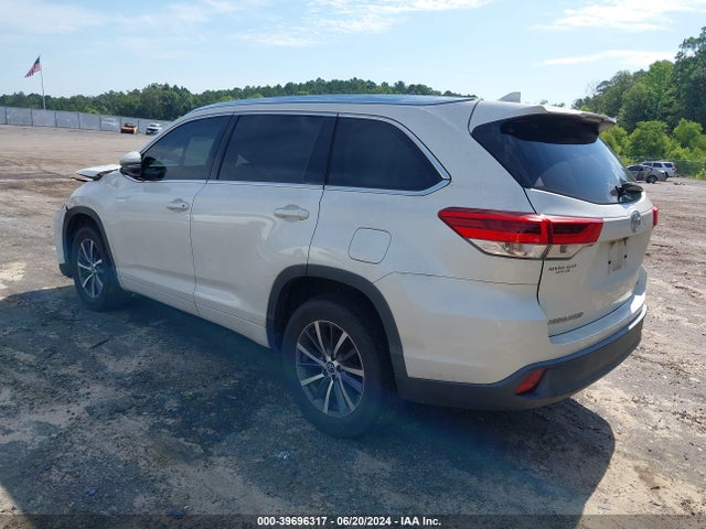 Toyota Highlander Xle 2017 5TDKZRFH7HS517398 Image 3