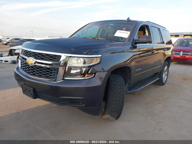 Chevrolet Tahoe Ls 2018 1GNSCAKC3JR257722 Image 2