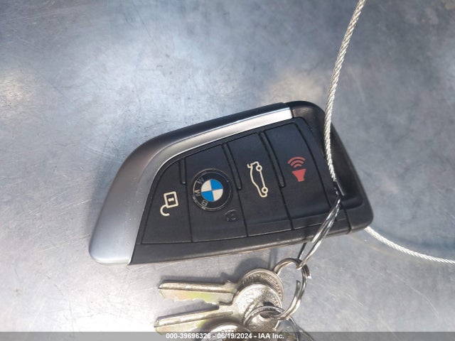WBXHT3C33G5E48205 BMW X1 Xdrive28i