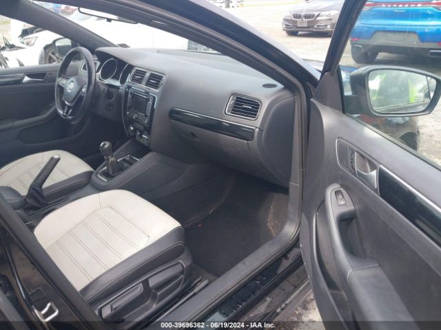 3VWB17AJ9FM335850 Volkswagen Jetta 1.8t Sport
