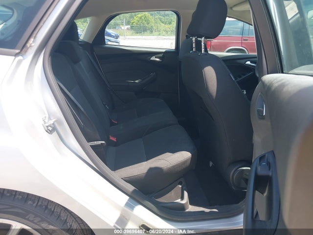 Ford FOCUS SE 2016 1FADP3K29GL287589 Image 8