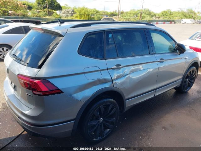 3VV2B7AX1LM162293 Volkswagen Tiguan 2.0t Se/2.0t Se R-line Black/2.0t Sel