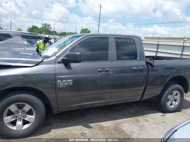 1C6RR6FG2KS686089 RAM 1500 Classic Tradesman Quad Cab 4x2 6'4 Box