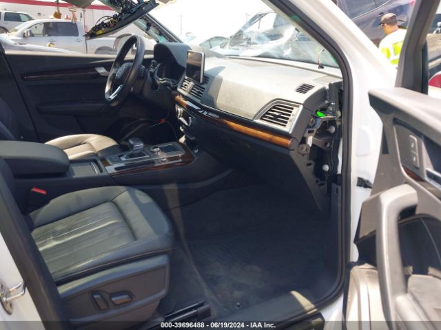WA1BNAFYXK2122458 Audi Q5 45 Premium