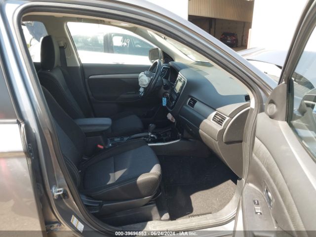 JA4AD2A30HZ020103 Mitsubishi Outlander Es