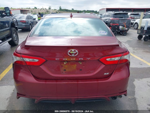Toyota CAMRY SE 2018 4T1B11HK7JU554384 Image 16