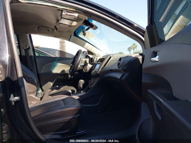 Chevrolet Sonic Ltz Auto 2015 1G1JE6SB6F4101335 Image 5