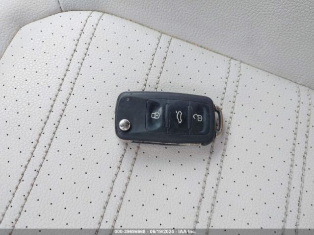 3VWD17AJ1FM326004 Volkswagen Jetta 1.8t Sport