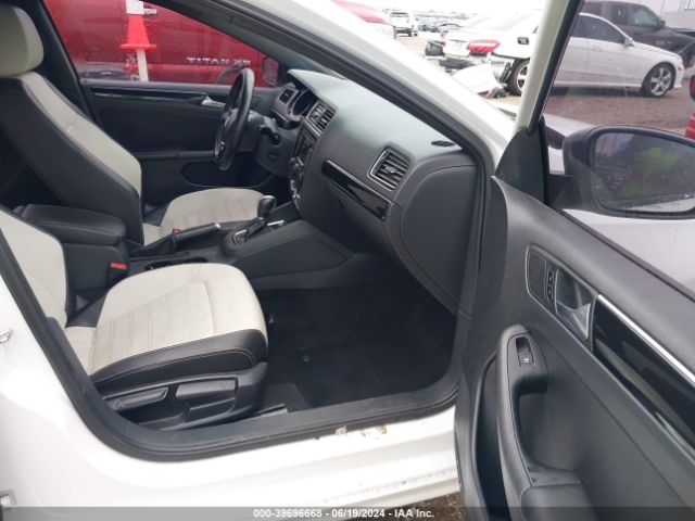 3VWD17AJ1FM326004 Volkswagen Jetta 1.8t Sport