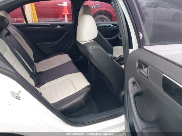3VWD17AJ1FM326004 Volkswagen Jetta 1.8t Sport