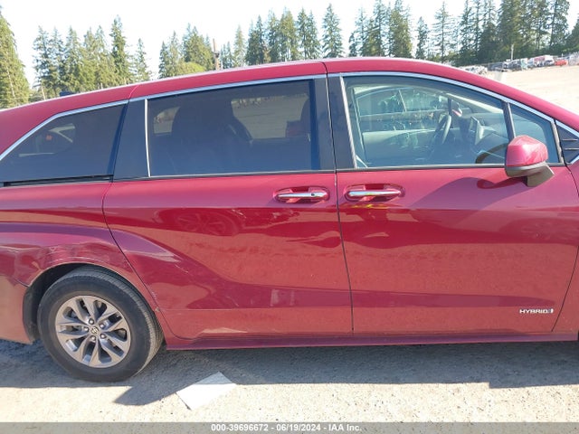 Toyota SIENNA XLE 2021 5TDYSKFC9MS029106 Image 13
