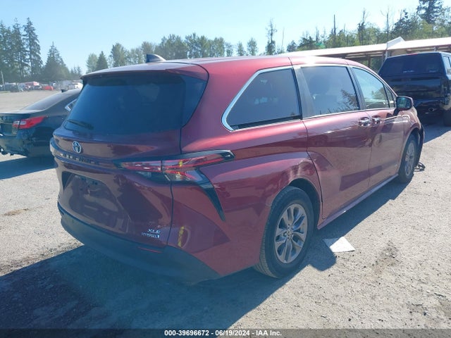 Toyota SIENNA XLE 2021 5TDYSKFC9MS029106 Image 4
