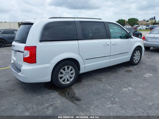 2C4RC1BG8FR661952 Chrysler Town & Country Touring