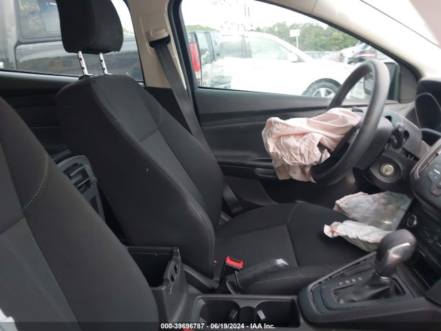 Ford FOCUS SE 2017 1FADP3K28HL212433 Image 5