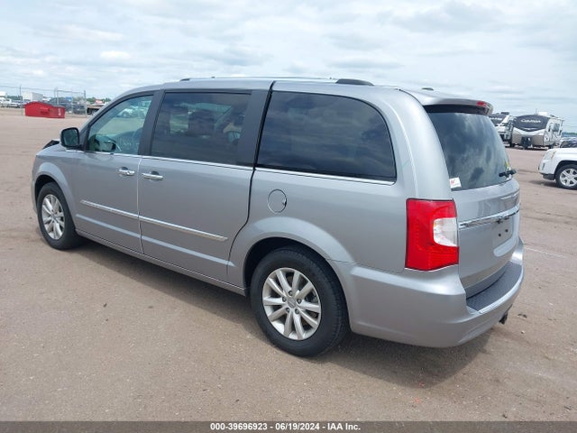 2C4RC1GG1GR113687 Chrysler Town & Country Limited Platinum