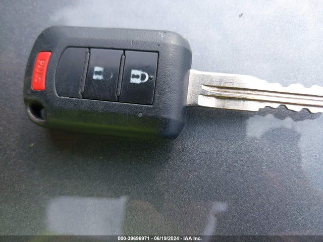ML32F3FJ3HHF14615 Mitsubishi Mirage G4 Es