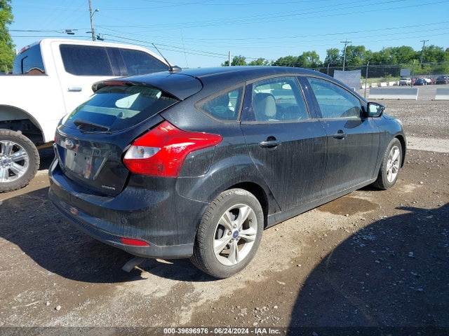 Ford FOCUS SE 2014 1FADP3K29EL457575 Image 4