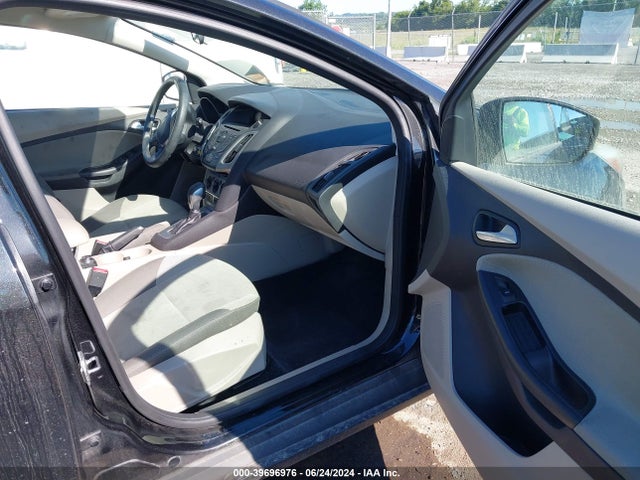 Ford FOCUS SE 2014 1FADP3K29EL457575 Image 5