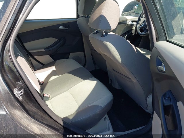 Ford FOCUS SE 2014 1FADP3K29EL457575 Image 8