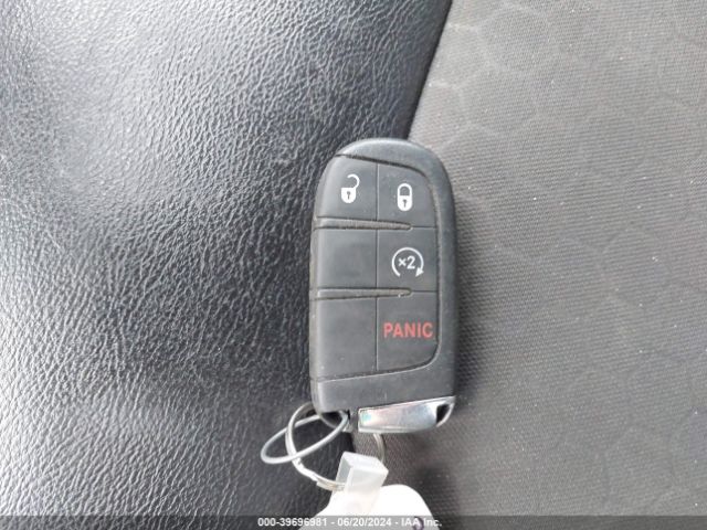 3C4NJCBB7JT345520 Jeep Compass Latitude Fwd