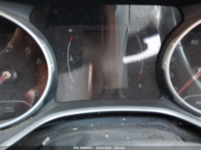 3C4NJCBB7JT345520 Jeep Compass Latitude Fwd