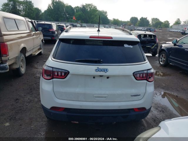 3C4NJCBB7JT345520 Jeep Compass Latitude Fwd