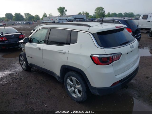 3C4NJCBB7JT345520 Jeep Compass Latitude Fwd