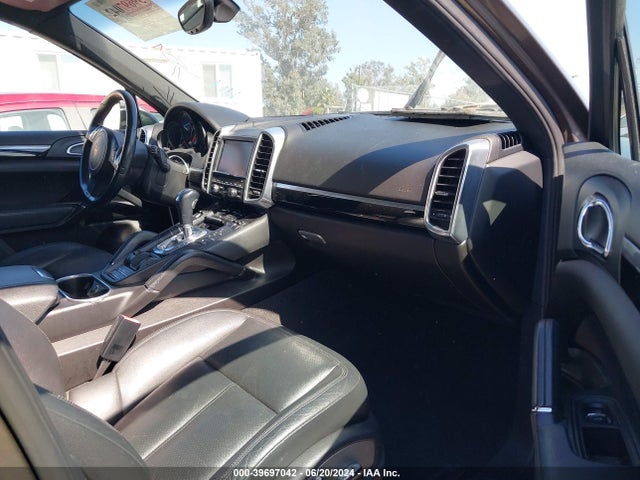 2011 PORSCHE CAYENNE WP1AB2A28BLA41938 Photo 4