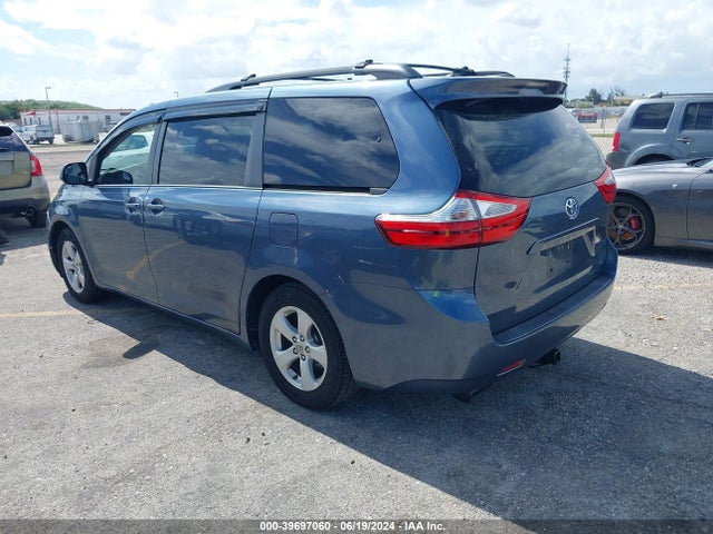 Toyota Sienna Le 8 Passenger 2015 5TDKK3DCXFS579206 Image 3