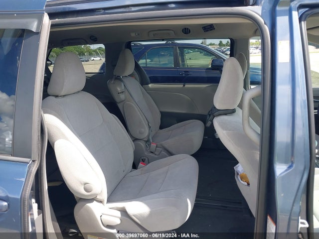 Toyota Sienna Le 8 Passenger 2015 5TDKK3DCXFS579206 Image 8
