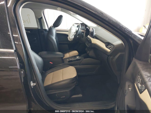 Ford Escape Titanium 2022 1FMCU9J96NUA77390 Image 5