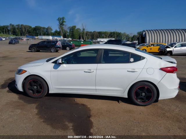 5NPD74LF2JH355776 Hyundai ELANTRA SE