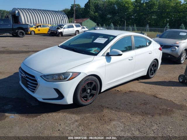 5NPD74LF2JH355776 Hyundai ELANTRA SE