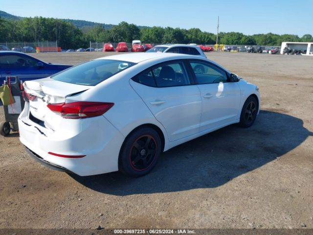 5NPD74LF2JH355776 Hyundai ELANTRA SE