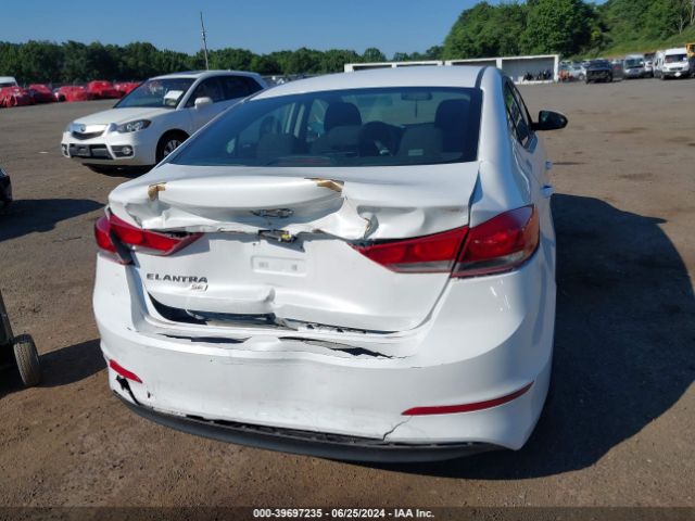 5NPD74LF2JH355776 Hyundai ELANTRA SE