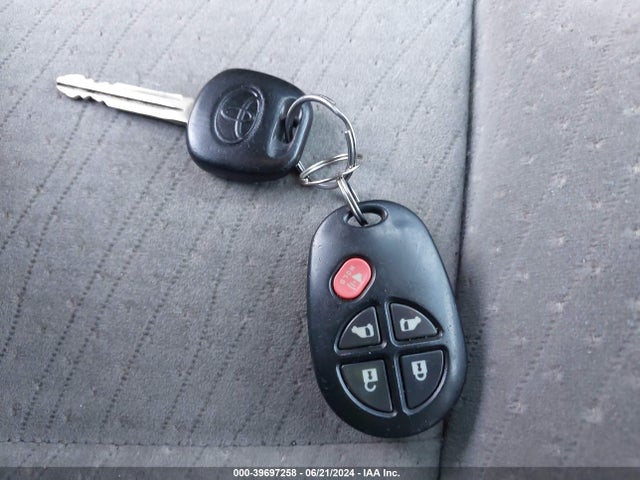 Toyota Sienna Le 8 Passenger 2015 5TDKK3DC4FS645829 Image 11