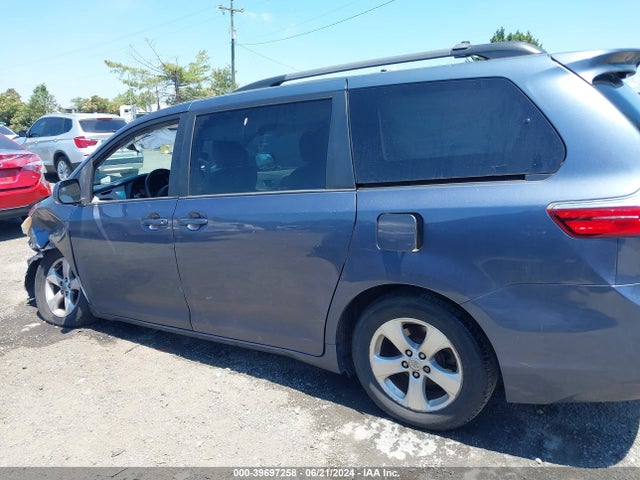 Toyota Sienna Le 8 Passenger 2015 5TDKK3DC4FS645829 Image 15