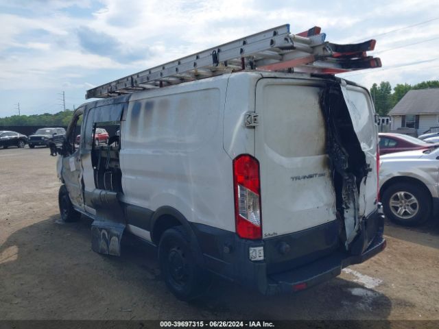 1FTNR2ZM6FKB24560 Ford Transit-250