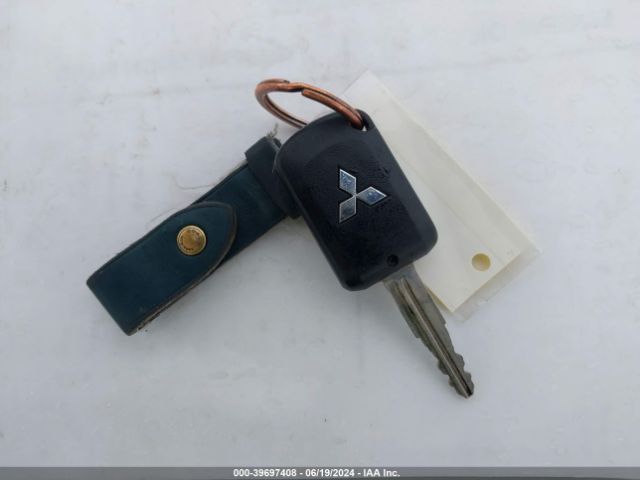 JA4AD2A35KZ008200 Mitsubishi Outlander Es