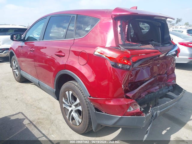 Toyota RAV4 LE 2018 2T3ZFREV2JW480585 Image 3